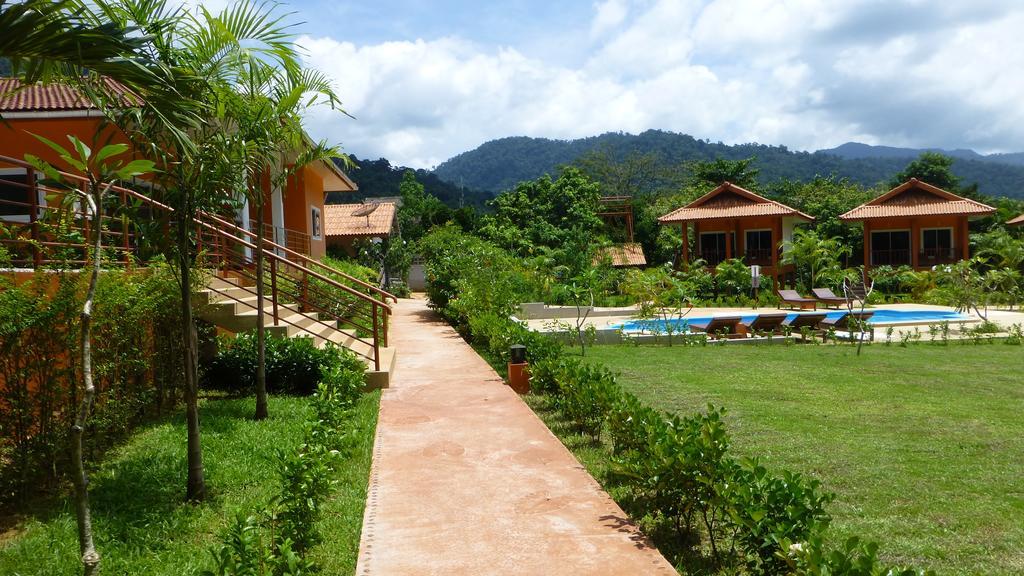 Khao Sok Jasmine Garden Resort - Sha Certified Khao Sok National Park Exterior foto